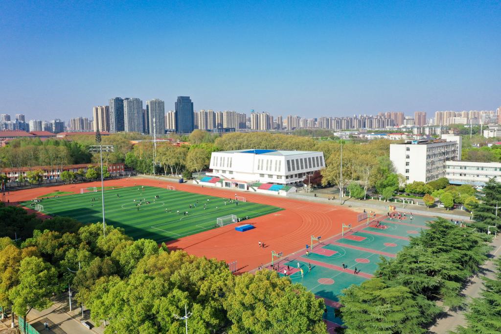 学校足球场